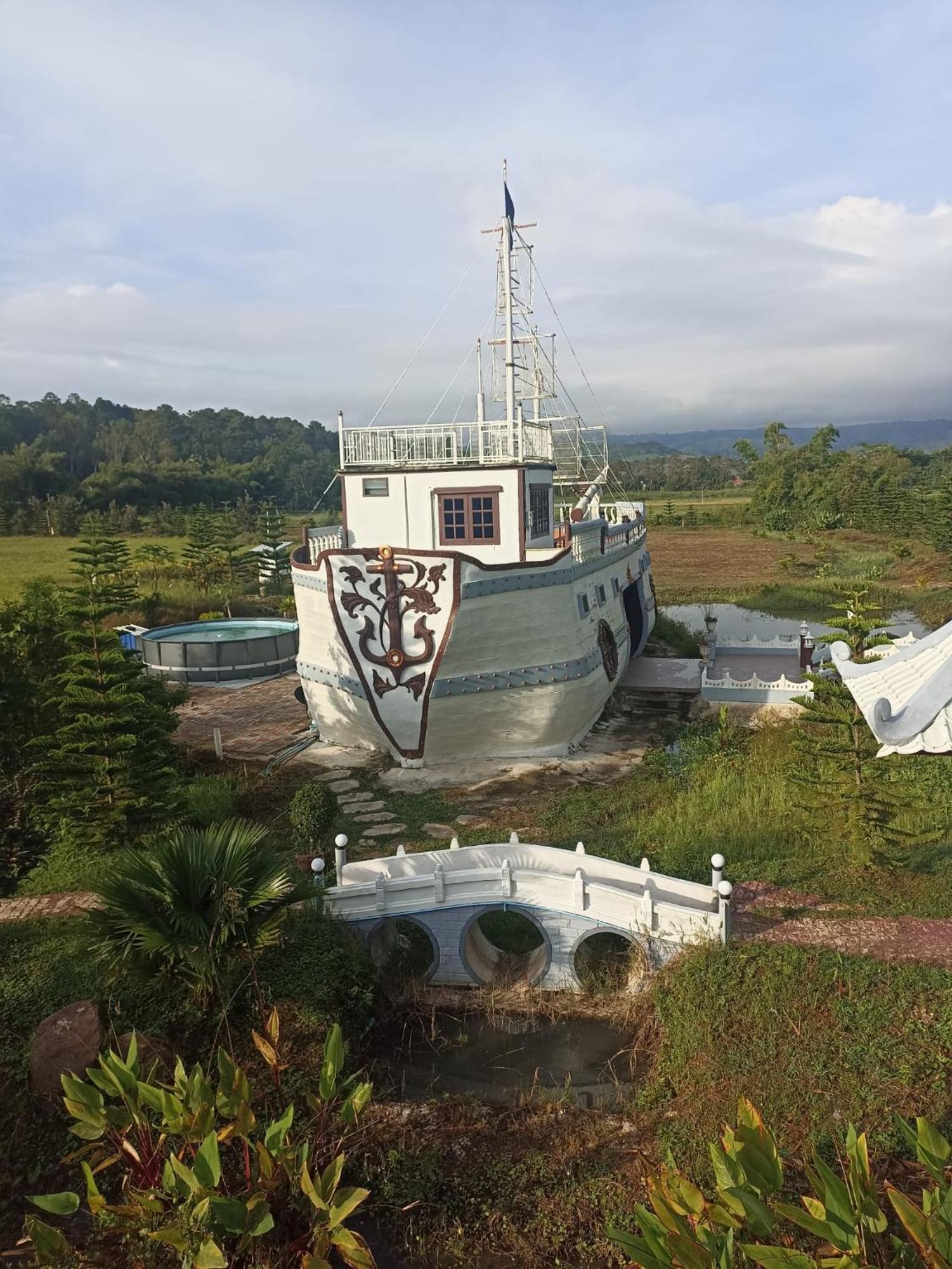 Boat And House Resort Khao Kho Exteriör bild