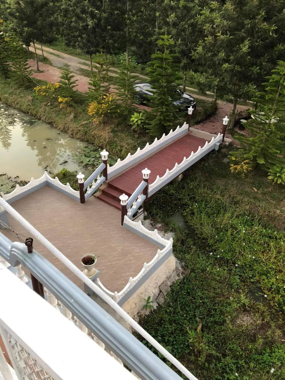 Boat And House Resort Khao Kho Exteriör bild